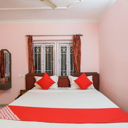 Hotel O Ma Kali Guest House Near City Centre Salt Lake Солт-Лейк-Сити Экстерьер фото