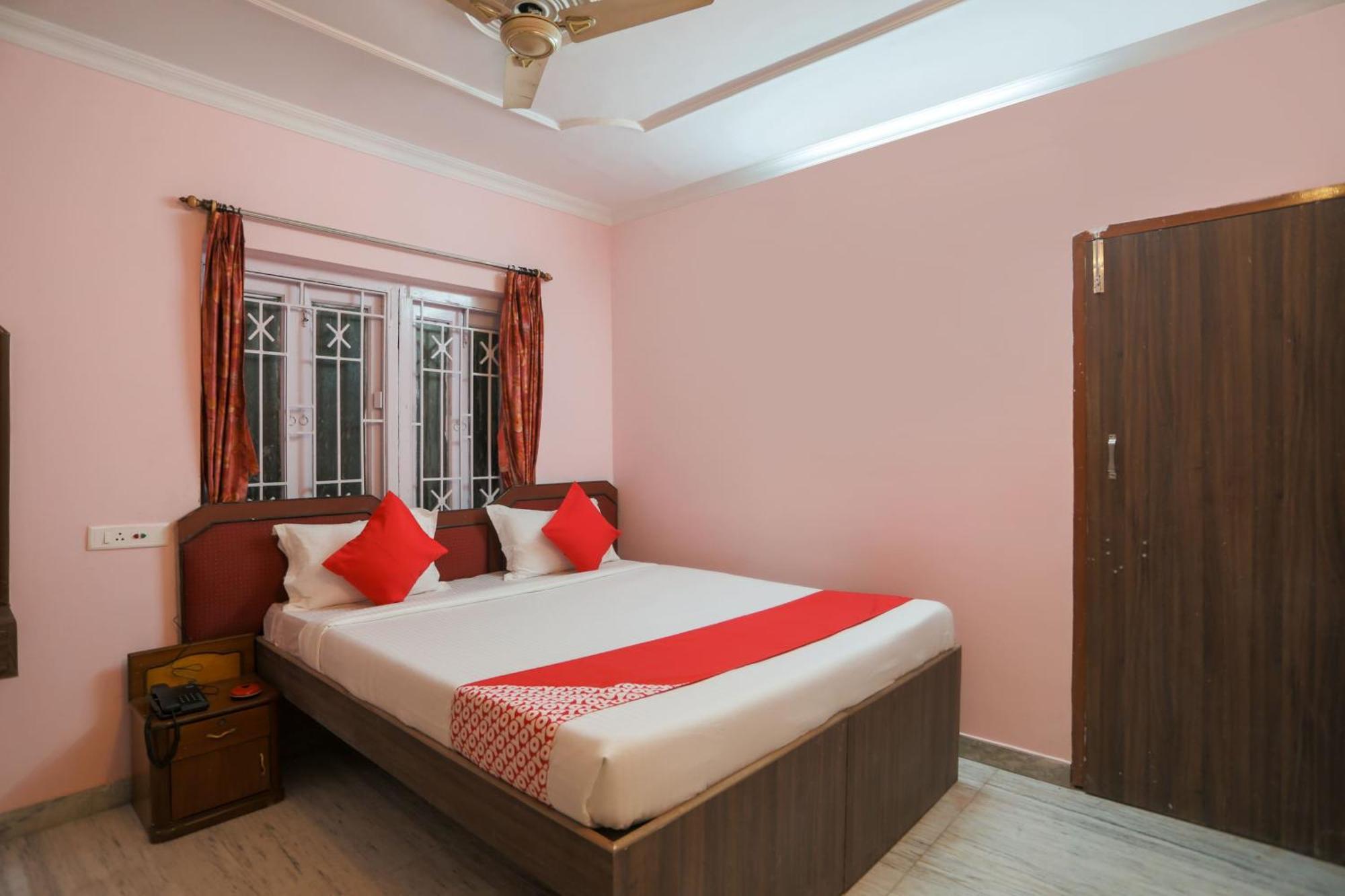 Hotel O Ma Kali Guest House Near City Centre Salt Lake Солт-Лейк-Сити Экстерьер фото
